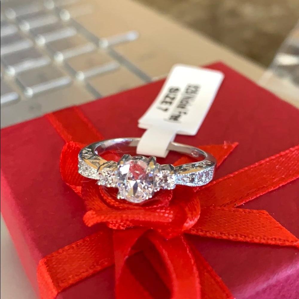 0.50ct Oval cut Engagement Ring Promise Ring - Picture 4 of 12